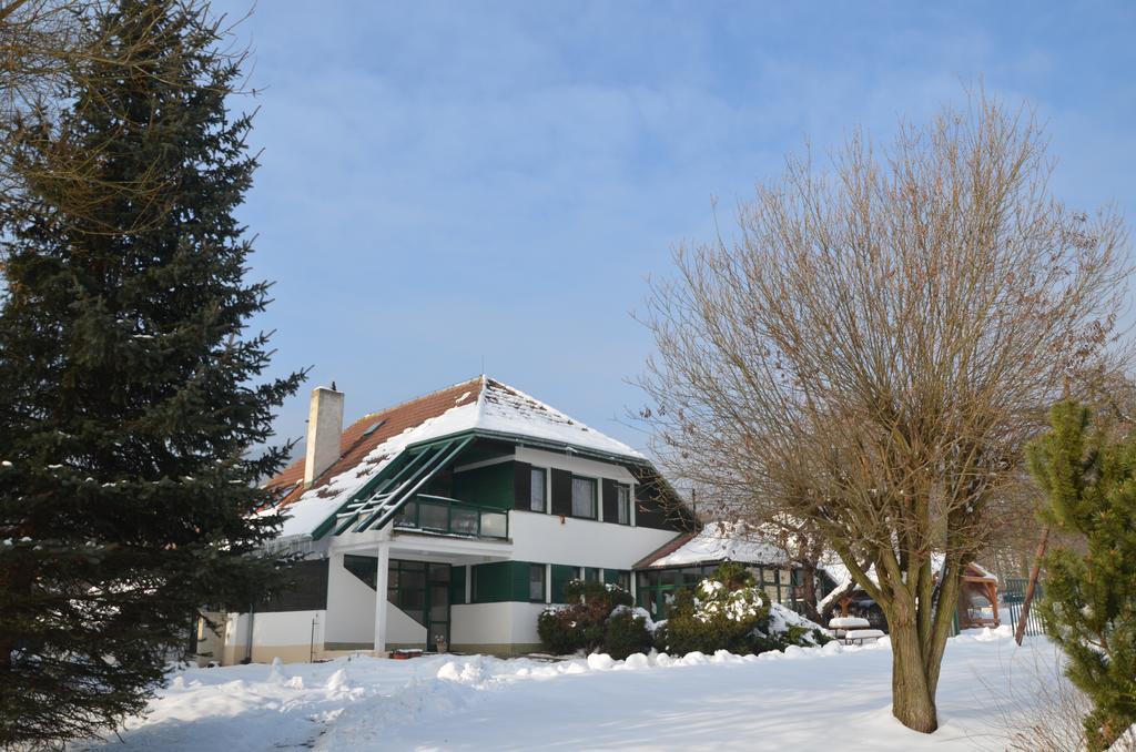 Penzion Horal Osek  Exterior foto
